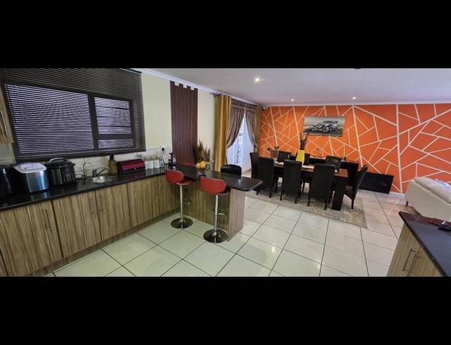 3 BEDROOM HOUSE FOR SALE IN SAFARI GARDENS